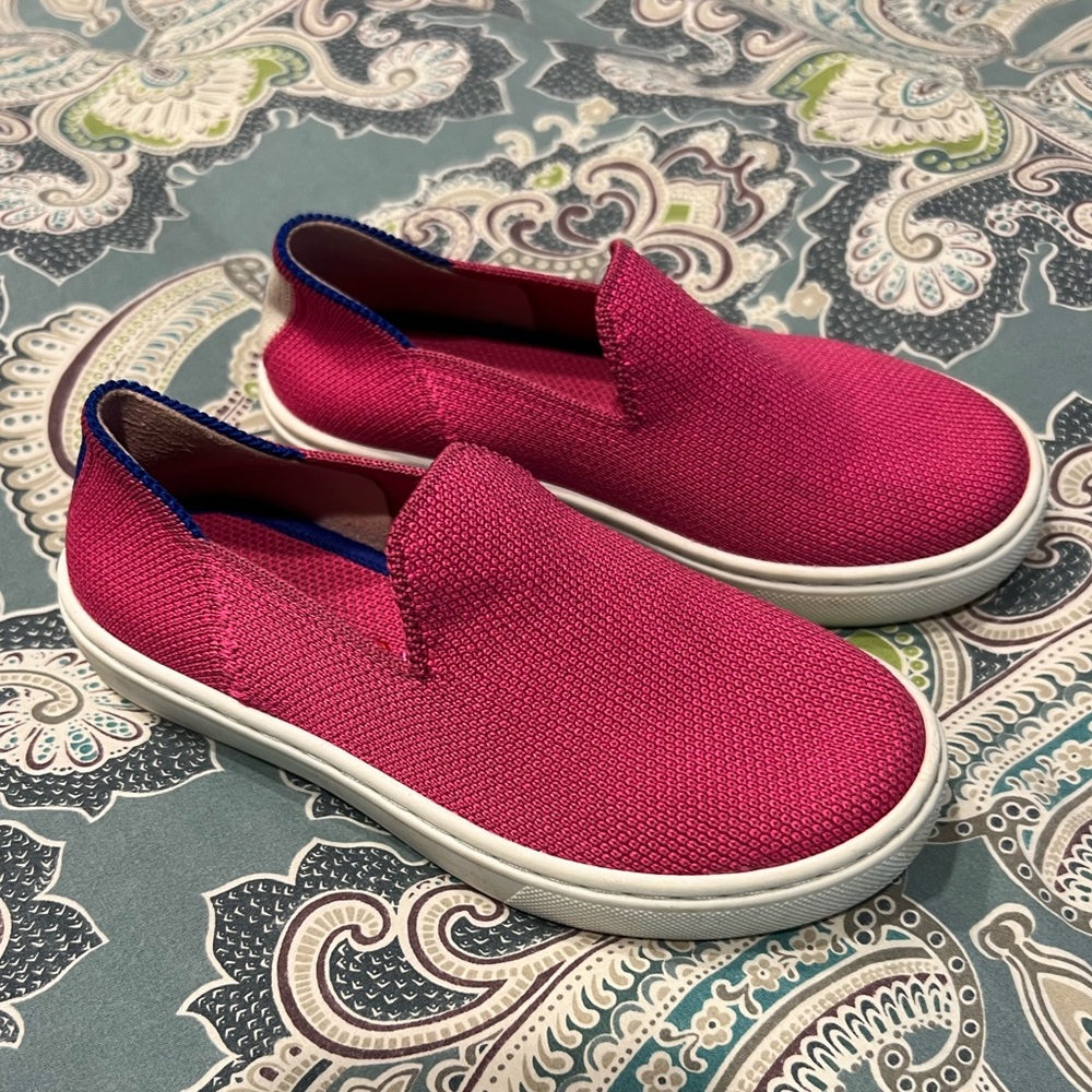 Kids Rothy’s Slip-on Size 11 in Bubblegum